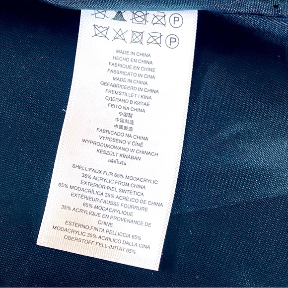 Michael Kors Black and White Faux Fur Vest Size Large - Picture 3 of 5